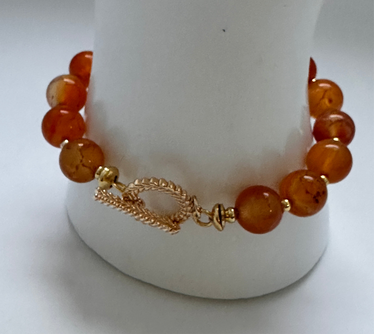 “Inner Flame” Carnelian Bracelet – 10mm Gemstones with Gold-Plated Clasp